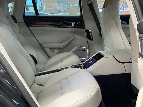 2022 Porsche Panamera 4S E-Hybrid