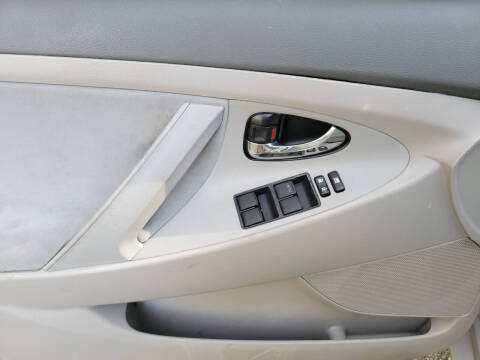 2009 Toyota Camry LE