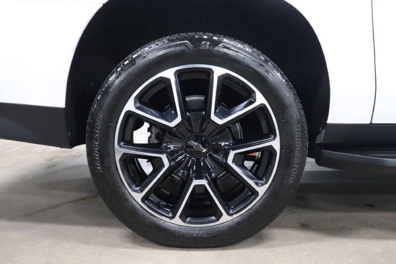 2024 Chevrolet Suburban RST