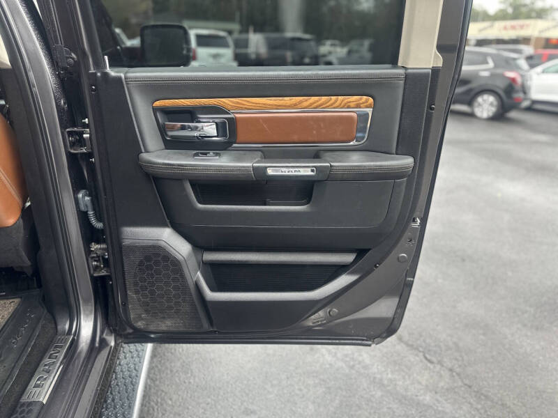 2015 RAM 1500 Laramie Limited