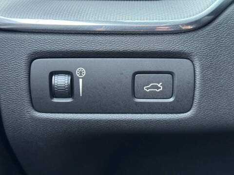 2019 Volvo XC60 T5 R-Design