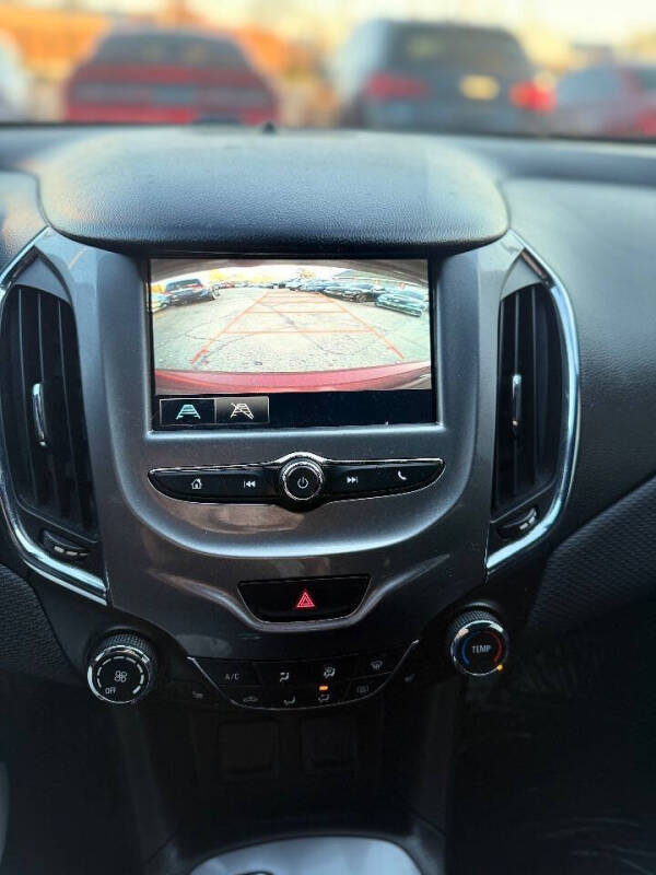 2017 Chevrolet Cruze LT Auto