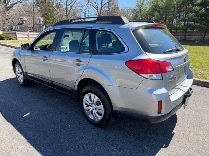 2011 Subaru Outback 2.5i