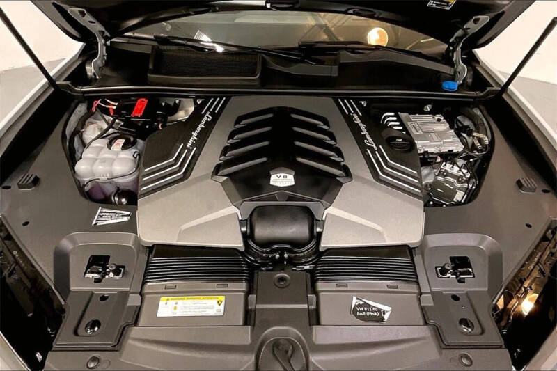 2024 Lamborghini Urus Performante