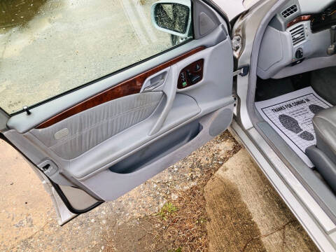 2001 Mercedes-Benz E-Class E 320