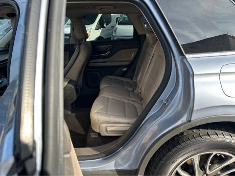 2022 Lincoln Corsair Standard