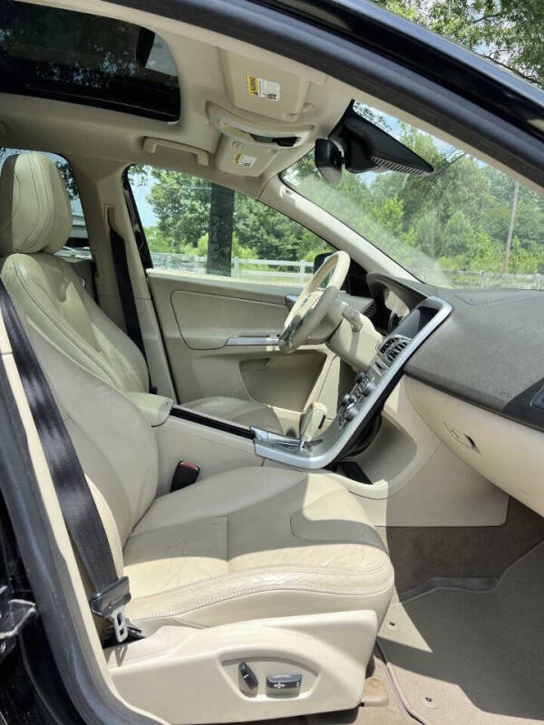 2011 Volvo XC60 3.2