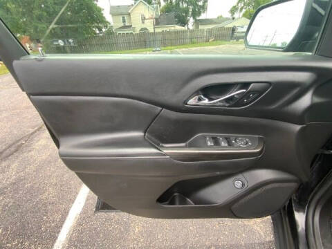 2017 GMC Acadia SLT-1