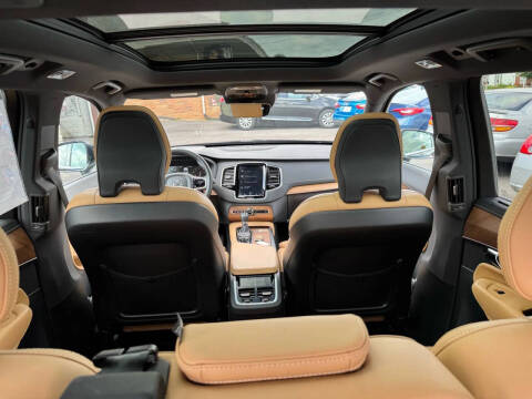 2019 Volvo XC90 T6 Inscription