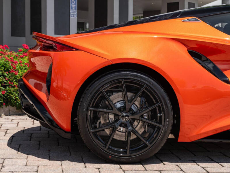 2026 Lotus Emira Turbo SE