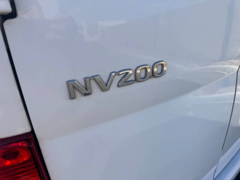 2018 Nissan NV200 SV