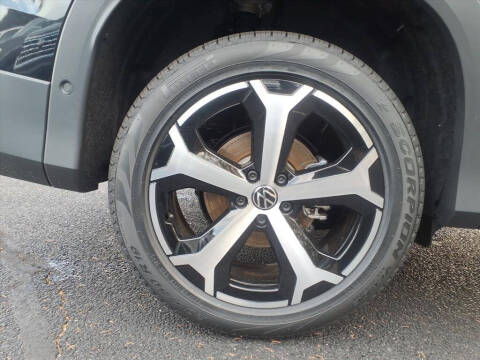 2025 Volkswagen Tiguan SE 4Motion