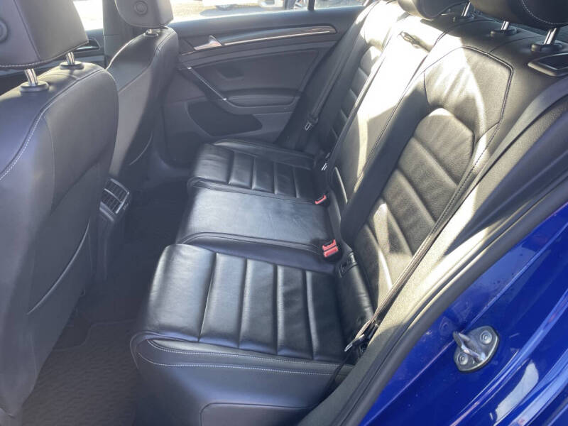 2016 Volkswagen Golf R 4Motion