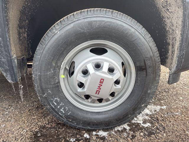 2025 GMC Sierra 3500HD CC Pro