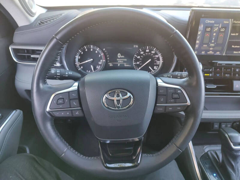 2020 Toyota Highlander Platinum