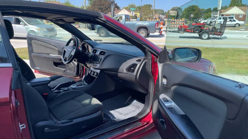 2011 Chrysler 200 Touring