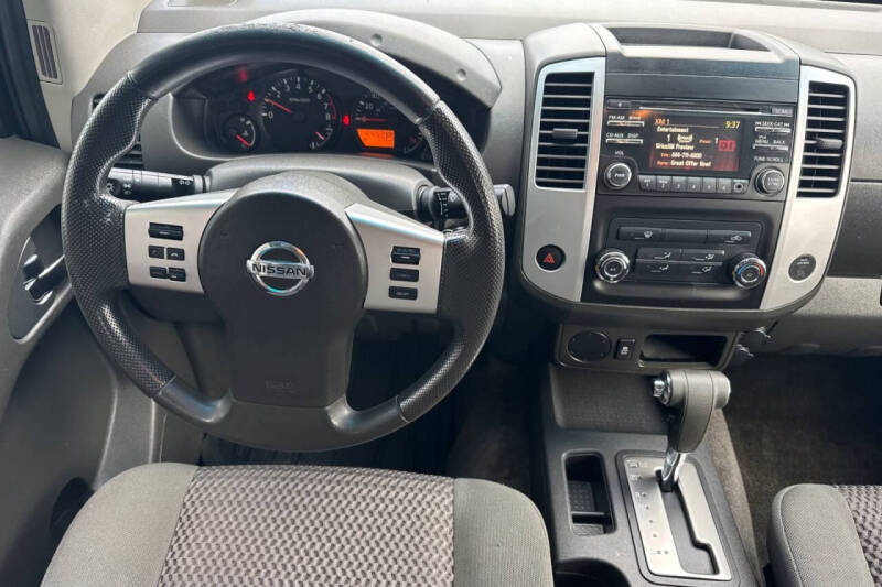2014 Nissan Frontier SV