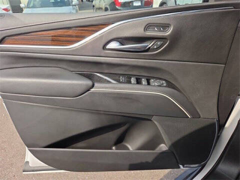 2023 Cadillac Escalade ESV Luxury