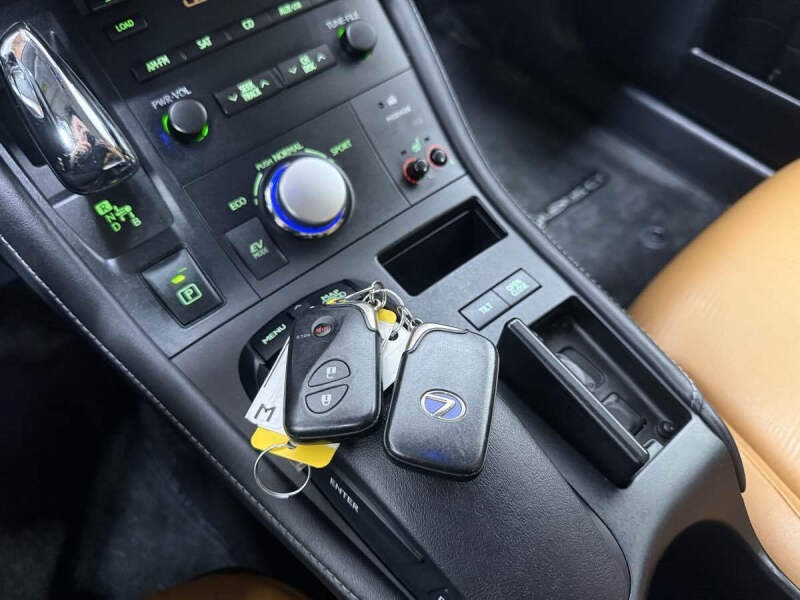 2011 Lexus CT 200h Premium
