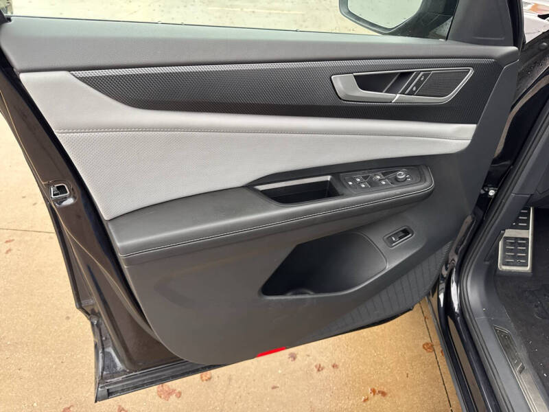 2024 Volkswagen Atlas Cross Sport SEL R-Line 4Motion