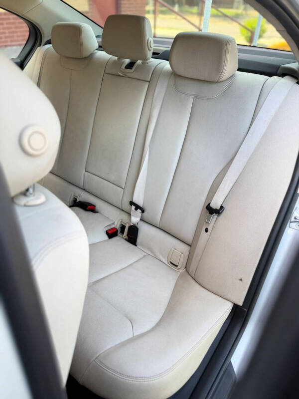 2015 BMW 3 Series 328i