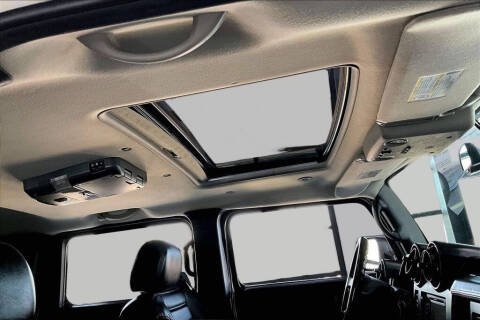 2005 HUMMER H2