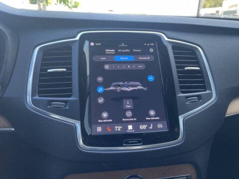 2024 Volvo XC90 B6 Core Bright Theme