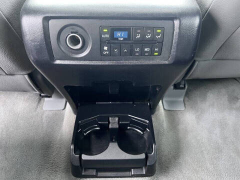 2010 Toyota Sequoia Limited