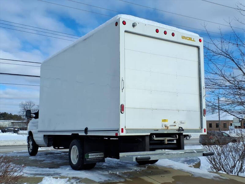 2022 Ford E-Series E-450 SD