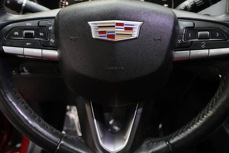 2020 Cadillac XT4 Premium Luxury