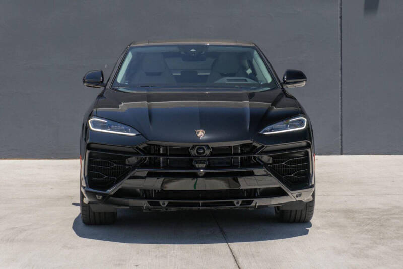 2026 Lamborghini Urus SE