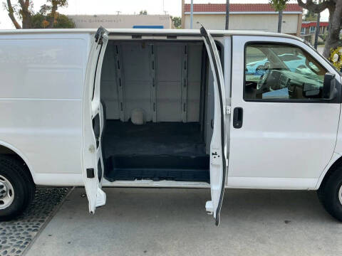 2020 Chevrolet Express 2500