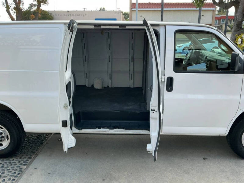 2020 Chevrolet Express 2500