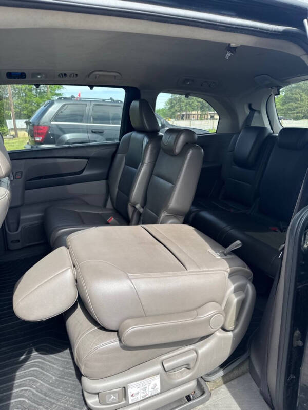 2011 Honda Odyssey EX-L - Photo 12