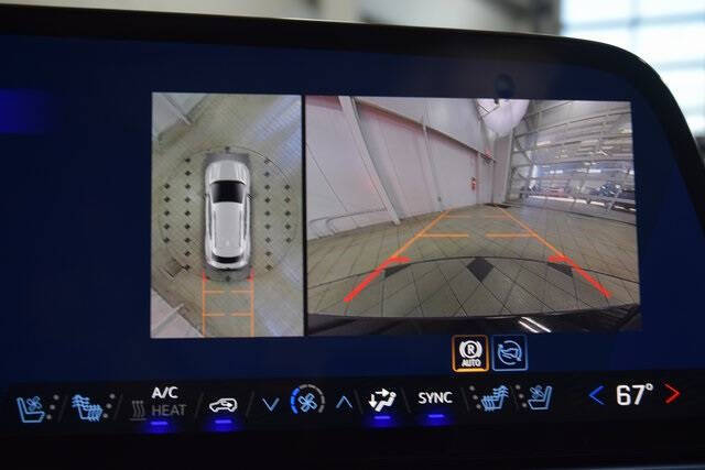 2026 Chevrolet Equinox EV LT 2