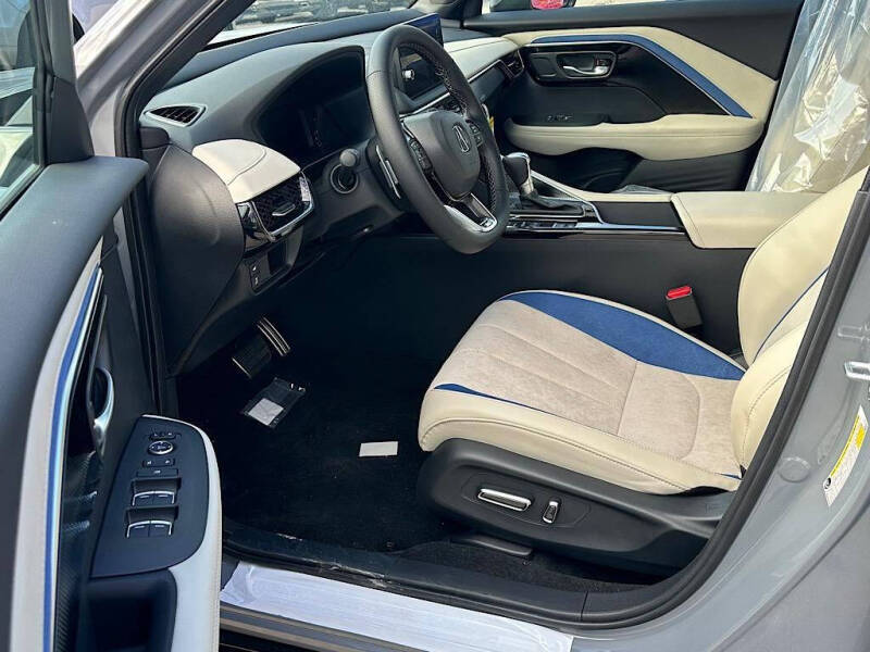 2025 Acura ADX w/A-SPEC