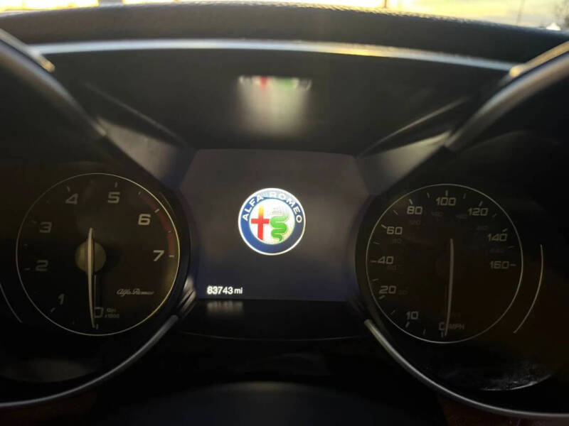 2017 Alfa Romeo Giulia Ti