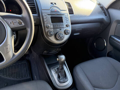 2011 Kia Soul +