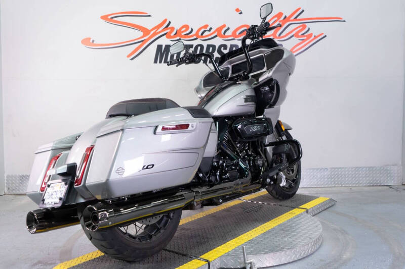 2023 Harley-Davidson CVO Road Glide