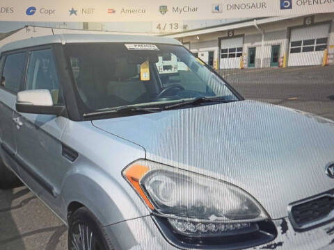 2012 Kia Soul +