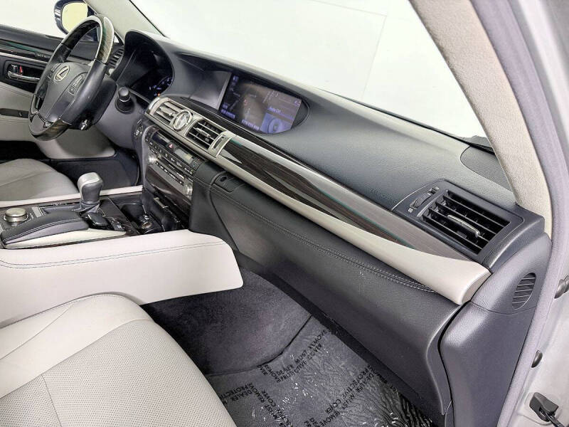 2014 Lexus LS 460