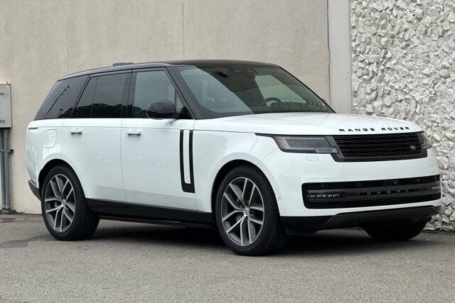 2025 Land Rover Range Rover P400 SE