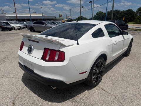 2011 Ford Mustang V6