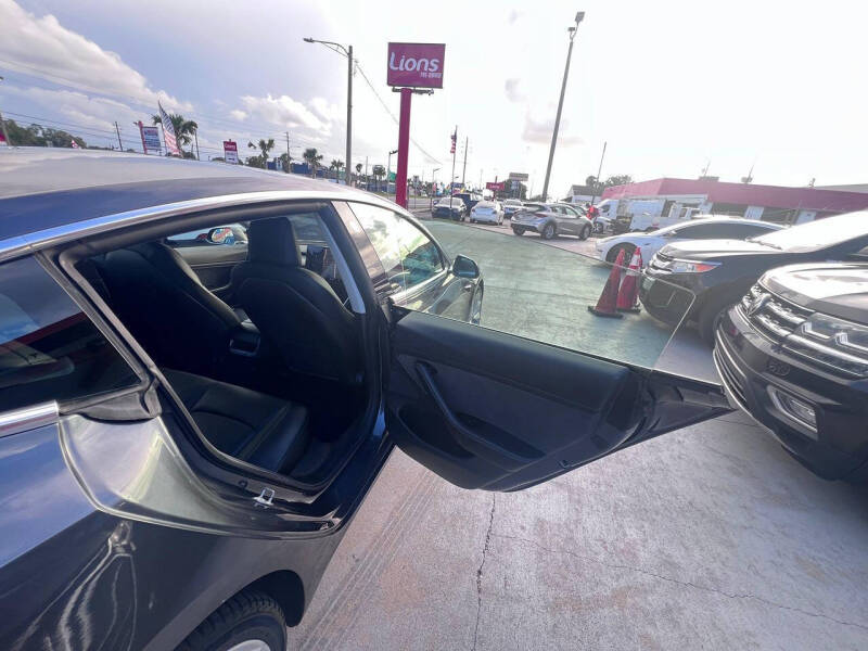 2019 Tesla Model 3 Long Range
