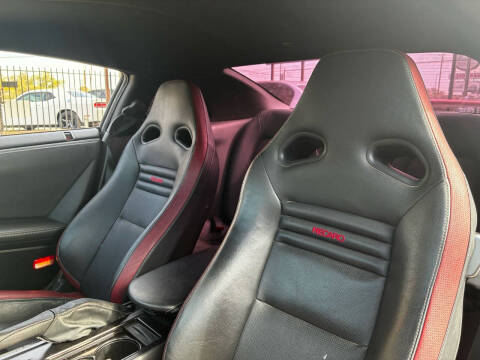 2016 Nissan GT-R Premium