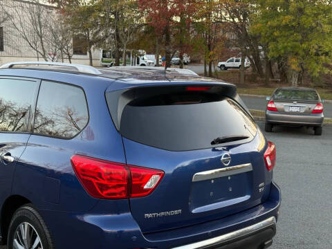 2018 Nissan Pathfinder