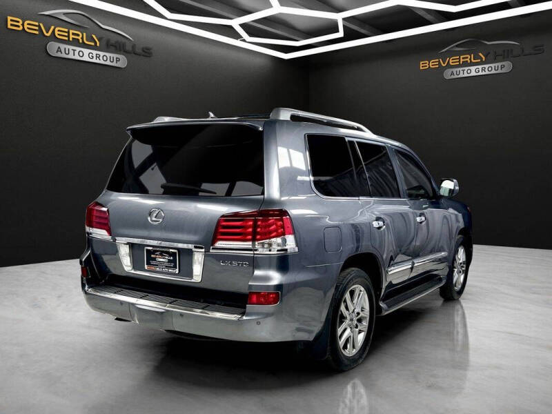 2015 Lexus LX 570