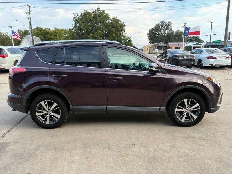 2016 Toyota RAV4 XLE