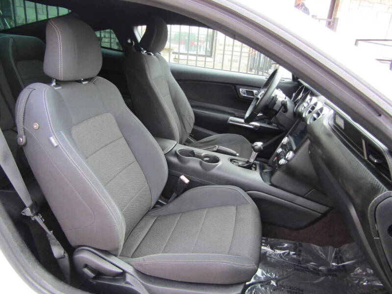 2015 Ford Mustang V6
