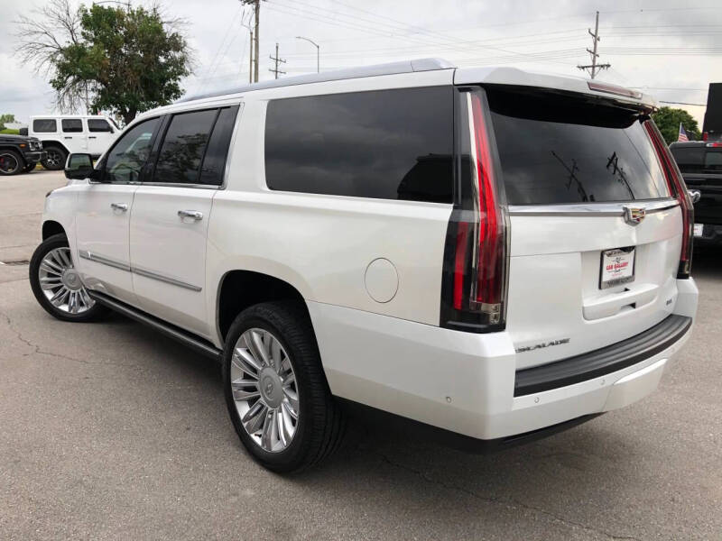 2019 Cadillac Escalade ESV Platinum